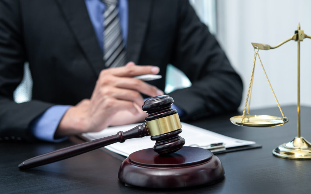 Advokátska úschova: Ako zvýšiť bezpečnosť pri kúpe a predaji nehnuteľností?